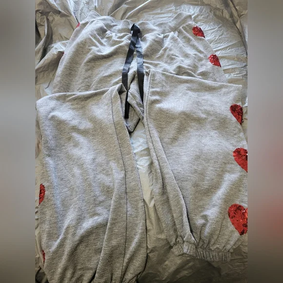 Victoria's Secret Sweatpants Set with Red Heart Sequins - Picture 4 of 9